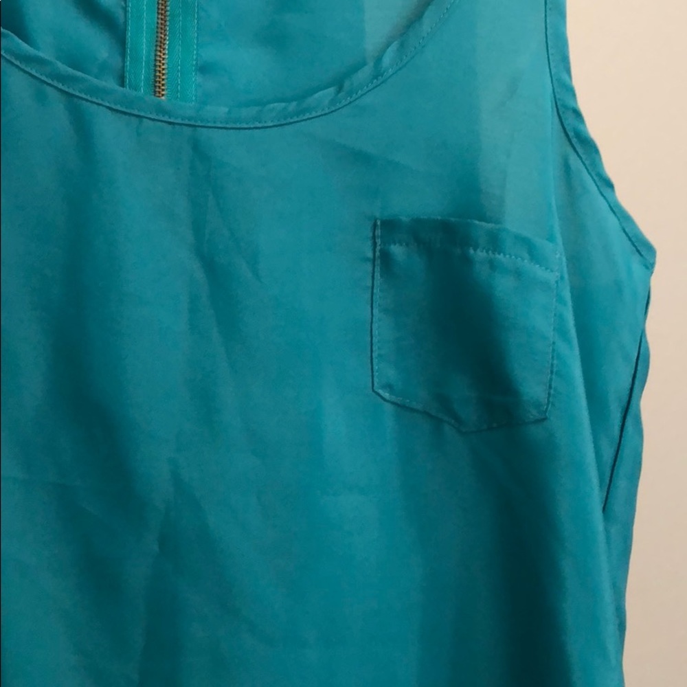 Tank top - Picture 2 of 3